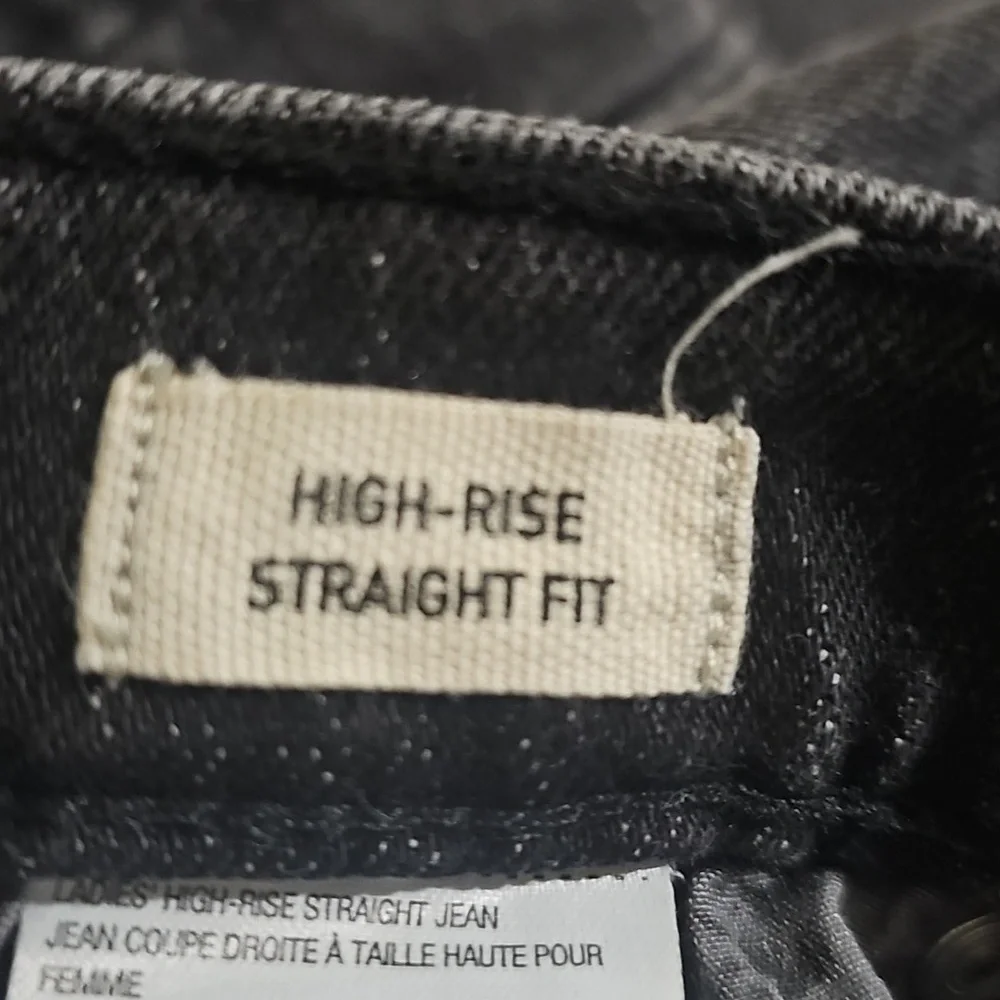Kirkland Signature Women's High-Rise Straight Leg Jean Black Wash